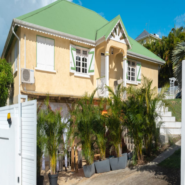 Offres de location Rez de villa Gosier 97190